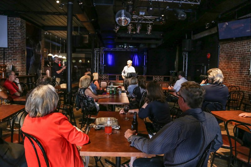 L'annonce de la candidature de Marcel Robert a eu lieu au Marine Cabaret. | Photo: TC Media - Pascal Cournoyer