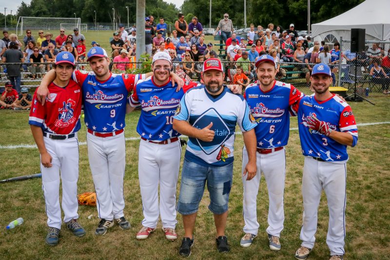 Les 4 Chevaliers ont croisé le fer avec des joueurs des Éperviers de Sorel-Tracy, le 1er septembre, au parc Pelletier. (Photo : Pascal Cournoyer)