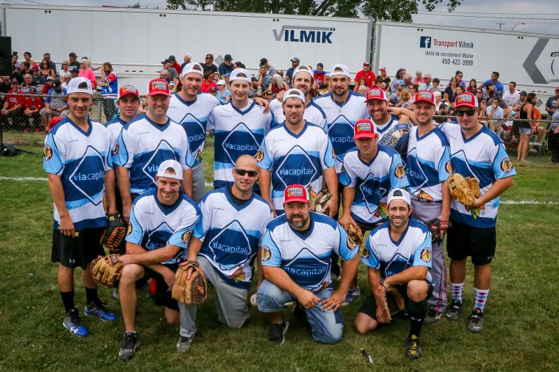 Les 4 Chevaliers ont croisé le fer avec des joueurs des Éperviers de Sorel-Tracy, le 1er septembre, au parc Pelletier. (Photo : Pascal Cournoyer)