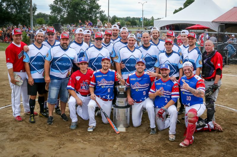 Les 4 Chevaliers ont croisé le fer avec des joueurs des Éperviers de Sorel-Tracy, le 1er septembre, au parc Pelletier. (Photo : Pascal Cournoyer)